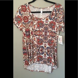 SMALL LULAROE CLASSIC T